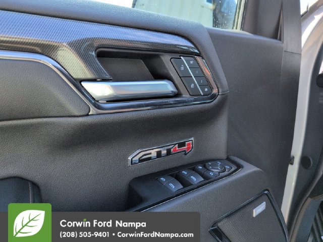 Used 2024 GMC Sierra 1500 AT4 w/ Technology Package AWD/4WD image 11