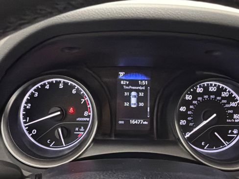 Used 2024 Toyota Camry SE FWD image 19