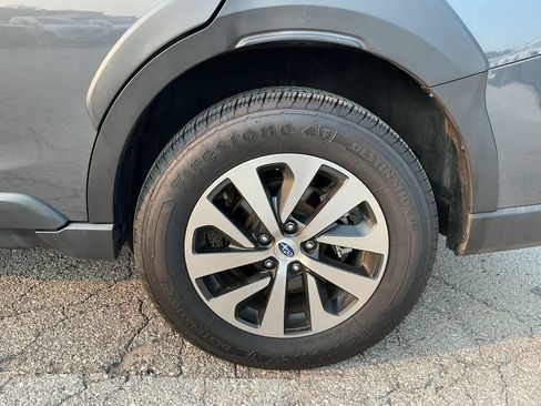 Used 2024 Subaru Outback Premium AWD/4WD image 10