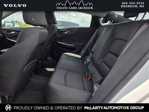 Used 2022 Chevrolet Malibu LS w/ Driver Confidence Package II FWD image 16