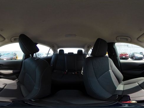 Used 2025 Toyota Corolla LE image 41