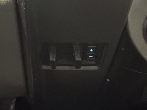 Used 2015 Ford F150 XLT w/ Equipment Group 302A Luxury image 24