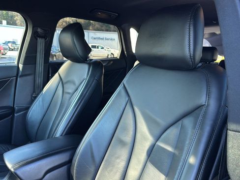 Used 2017 Lincoln MKC Select w/ Select Plus Package image 26