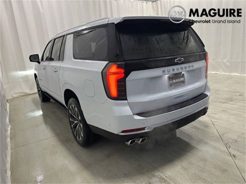 New 2026 Chevrolet Suburban High Country image 25