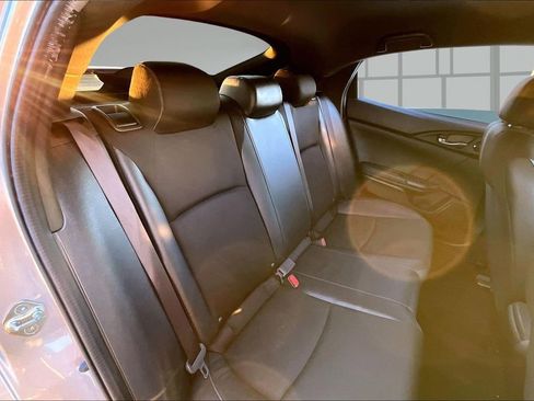 Used 2021 Honda Civic Sport image 25