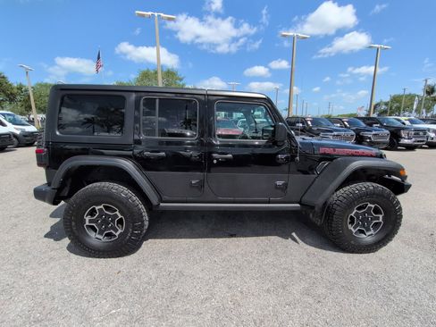 Used 2023 Jeep Wrangler Unlimited Rubicon AWD/4WD image 4