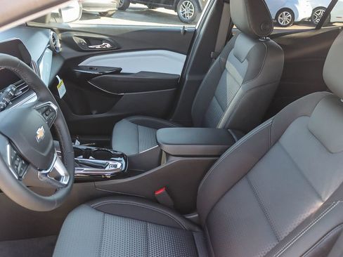 Used 2026 Chevrolet Trax LT w/ Driver Confidence Package image 16