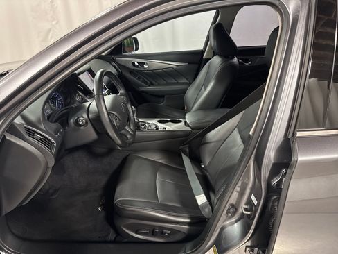 Used 2015 INFINITI Q50 Premium w/ Navigation Package RWD image 3