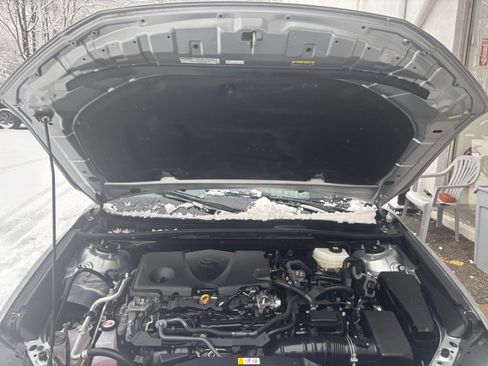 Used 2025 Toyota Camry LE image 31