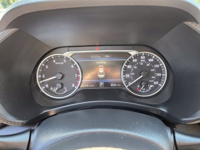 Used 2025 Nissan Sentra SR w/ SR Premium Package FWD image 35