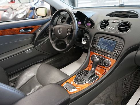 Used 2005 Mercedes-Benz SL 500 image 10