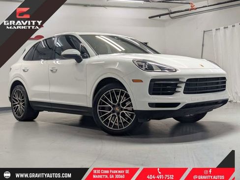 Used 2021 Porsche Cayenne S image 1