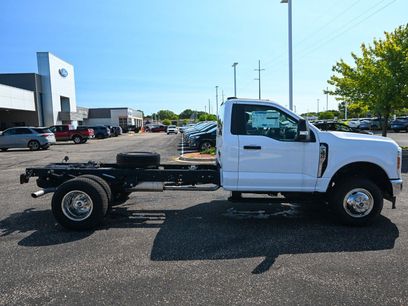 New 2026 Ford F350 XL w/ XL Chrome Package