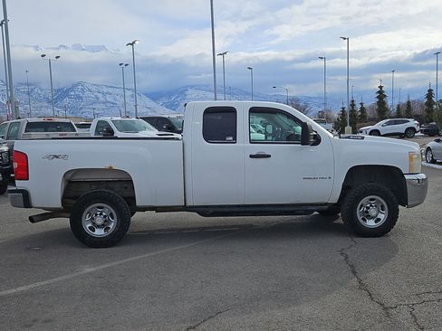 Used 2007 Chevrolet Silverado 2500 LT image 2