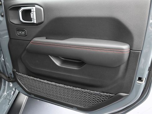 New 2026 Jeep Wrangler Unlimited Rubicon image 34