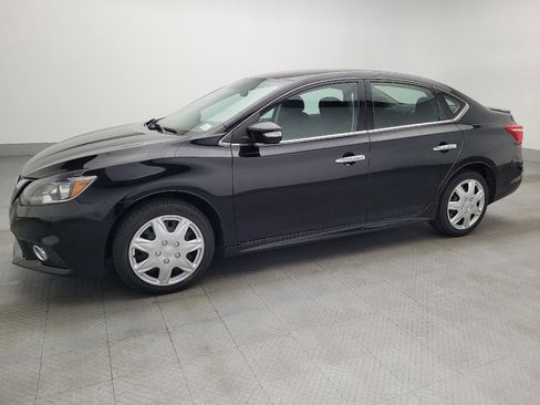 Used 2019 Nissan Sentra SR w/ Electronics Package FWD image 2