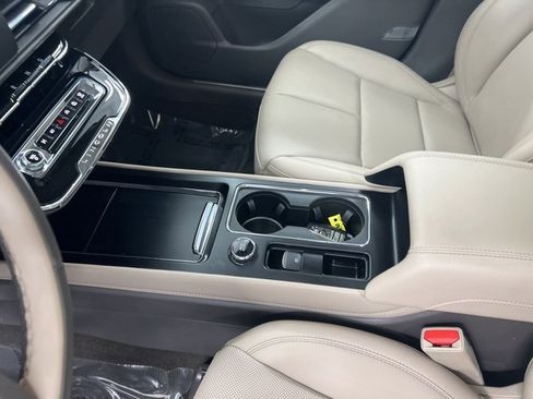 Certified 2023 Lincoln Corsair AWD w/ Equipment Group 101A image 15