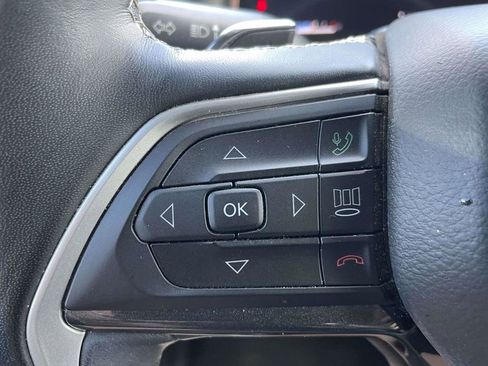 Used 2021 Jeep Grand Cherokee L Laredo image 26