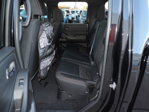 Used 2025 Nissan Frontier PRO-4X image 20