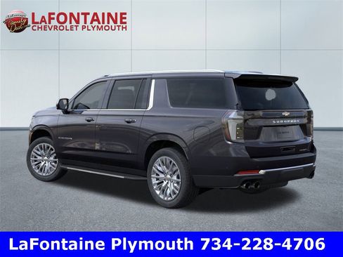 New 2025 Chevrolet Suburban Premier image 3