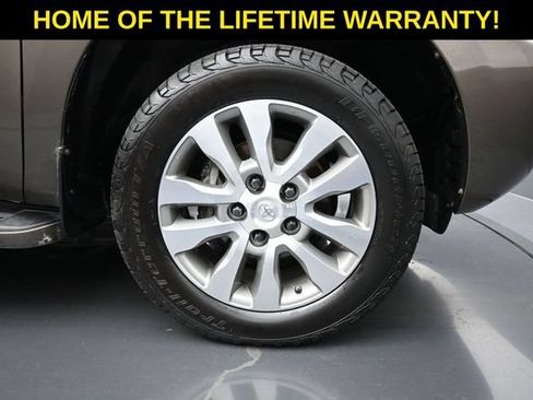 Used 2015 Toyota Sequoia Limited AWD/4WD image 57