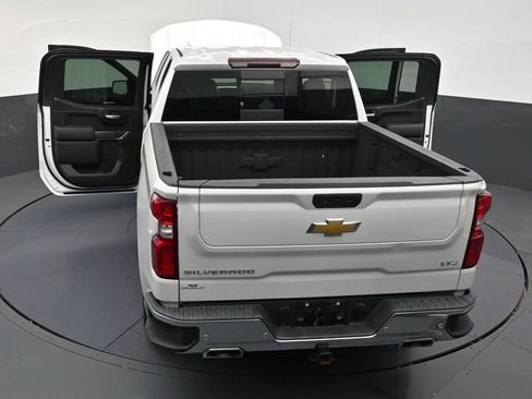 Used 2021 Chevrolet Silverado 1500 LTZ AWD/4WD image 32