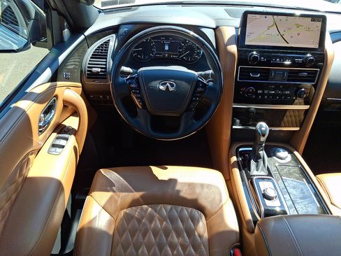Certified 2024 INFINITI QX80 Sensory w/ All-Season Package AWD/4WD image 12