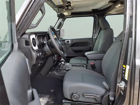 New 2026 Jeep Gladiator Sport image 8