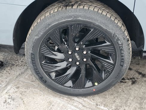 New 2025 Lincoln Navigator L Reserve w/ Jet Appearance Package image 5