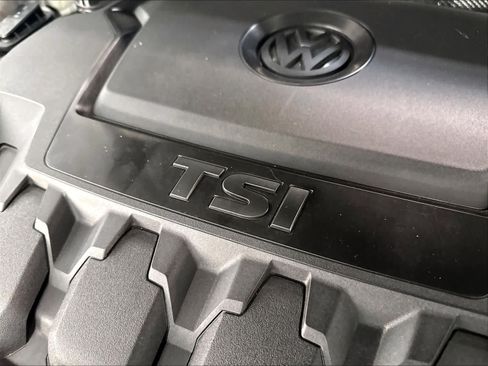 Used 2023 Volkswagen Tiguan SE R-Line FWD image 34