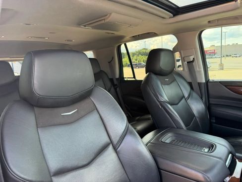 Used 2019 Cadillac Escalade Premium Luxury AWD/4WD image 90
