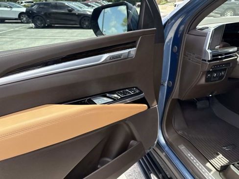 Certified 2025 Cadillac Escalade Premium Luxury w/ LPO, Floor Liner Package AWD/4WD image 19