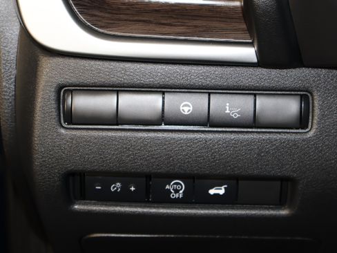 Used 2024 Nissan Rogue Platinum w/ Platinum Premium Package image 37