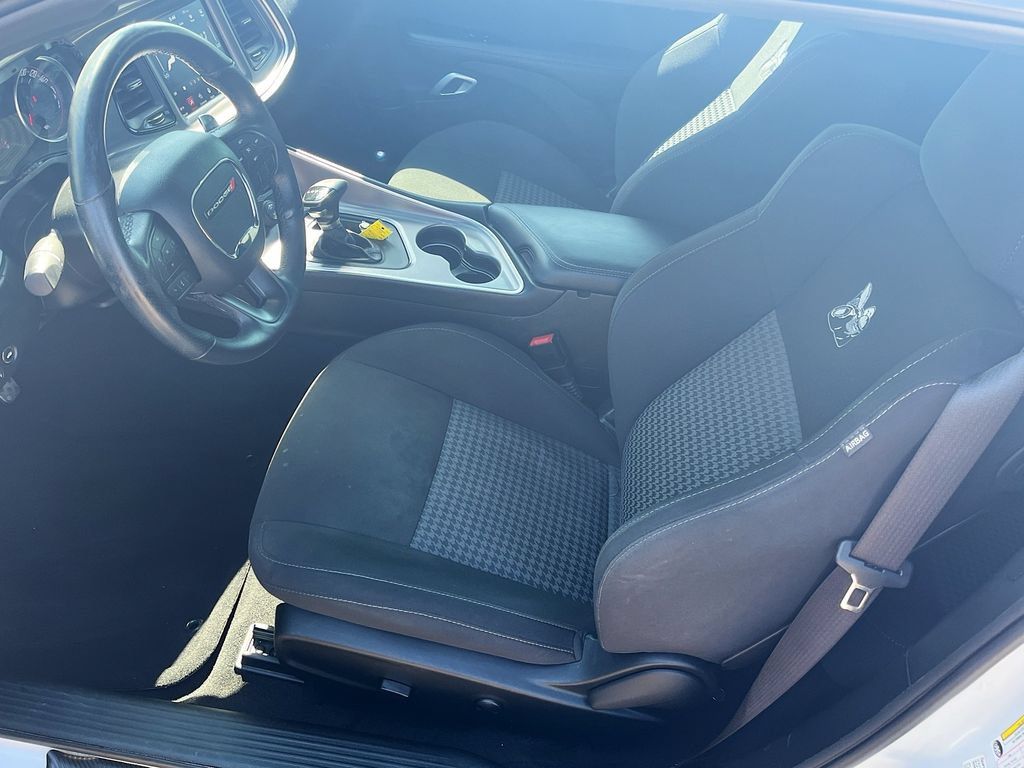 Used 2022 Dodge Challenger R/T Scat Pack RWD image 22