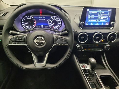 Used 2024 Nissan Sentra SV FWD image 22