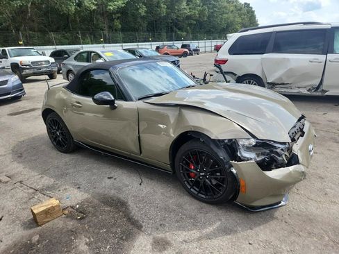 Used 2023 MAZDA MX-5 Miata Club w/ Brembo/BBS Recaro Package RWD image 4