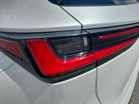 Used 2024 Lexus NX 250 FWD image 33