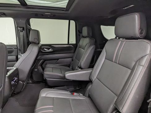Used 2024 Chevrolet Suburban RST w/ Luxury Package AWD/4WD image 35