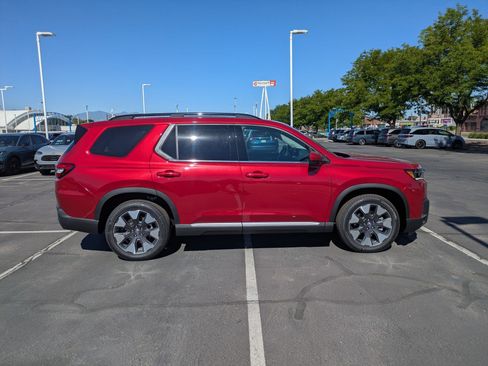 New 2026 Honda Pilot Elite image 2