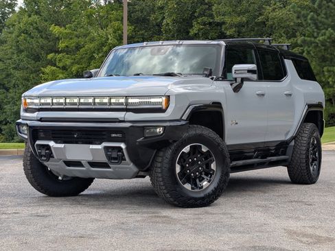 Used 2024 GMC Hummer EV 2X w/ Extreme Off-Road Package AWD/4WD image 4