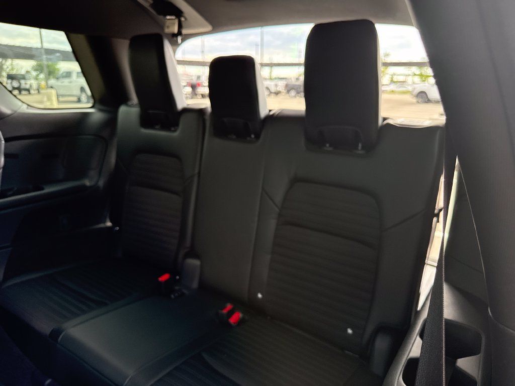 Used 2025 Nissan Pathfinder Rock Creek AWD/4WD image 26