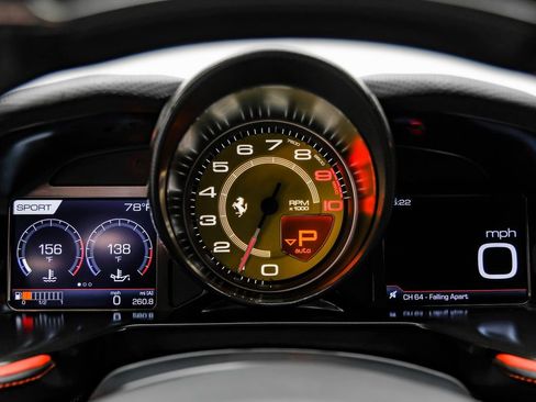 Used 2019 Ferrari 812 Superfast RWD image 21