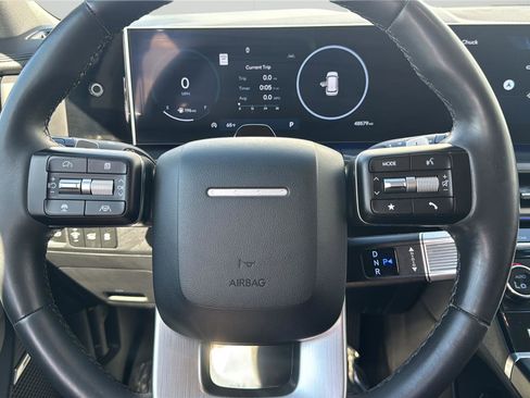 Used 2024 Hyundai Santa Fe Limited image 21