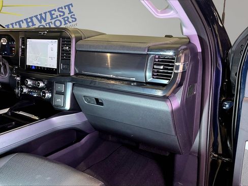 Used 2025 Ford F250 Lariat AWD/4WD image 27
