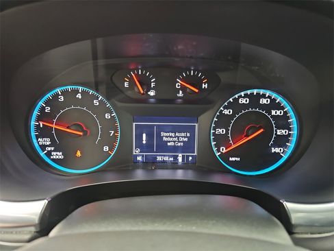 Used 2023 Chevrolet Traverse LT image 18