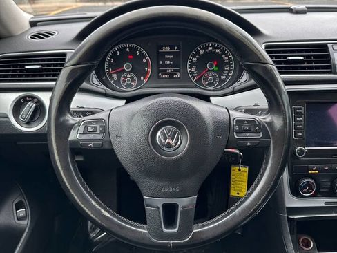 Used 2013 Volkswagen Passat 2.5 SE image 18