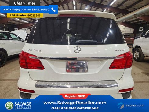Used 2013 Mercedes-Benz GL 550 4MATIC w/ Driver Assistance Pkg image 8