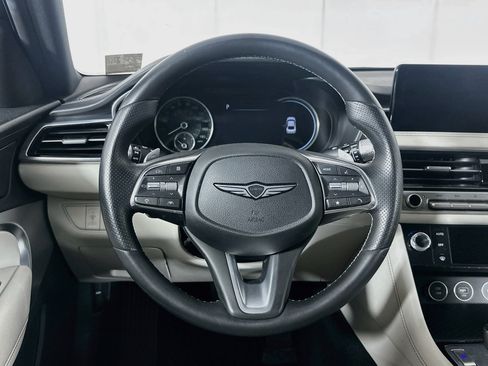 Used 2025 Genesis G70 2.5T AWD/4WD image 18