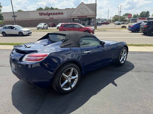 Used 2009 Saturn Sky Red Line RWD image 8