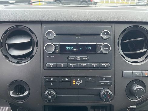 Used 2016 Ford F250 XL w/ Power Equipment Group image 33